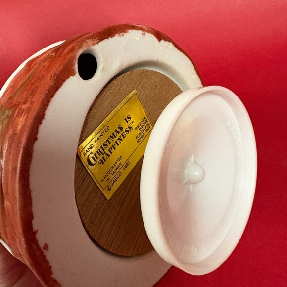 Jasco 1981 Santa Mrs Claus Music Box Bisque Porcelain Christmas Kissing Work - Picture 9 of 15